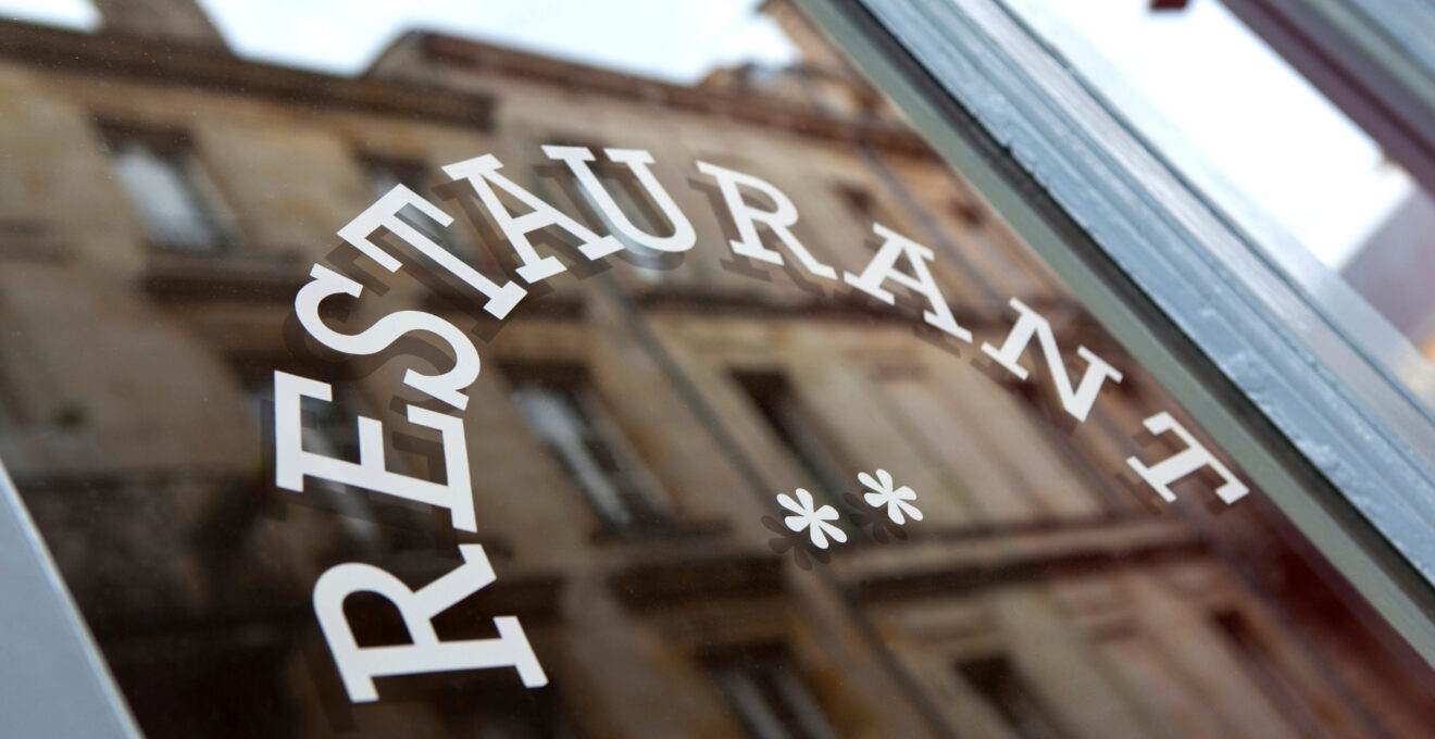 enseigne de restaurant.jpg