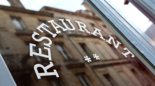 enseigne de restaurant.jpg